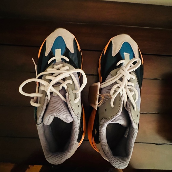 Yeezy Boost 700